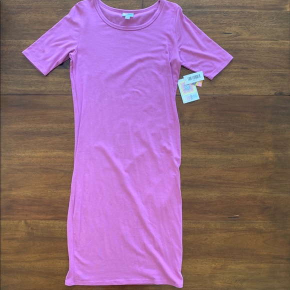 LuLaRoe Dresses & Skirts - LuLaRoe Small Lavender Julia Dress NWT